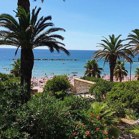 Baia Di Luna Santa Marinella Buitenkant foto