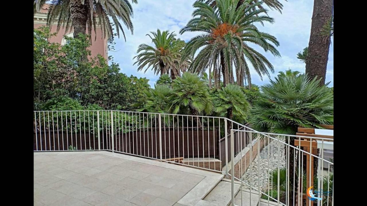 Baia Di Luna Santa Marinella Buitenkant foto