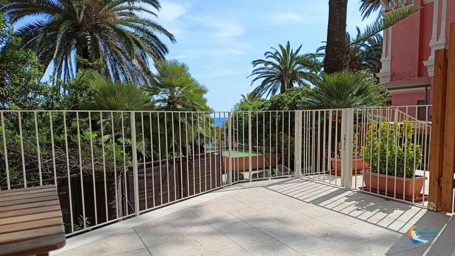 Baia Di Luna Santa Marinella Buitenkant foto