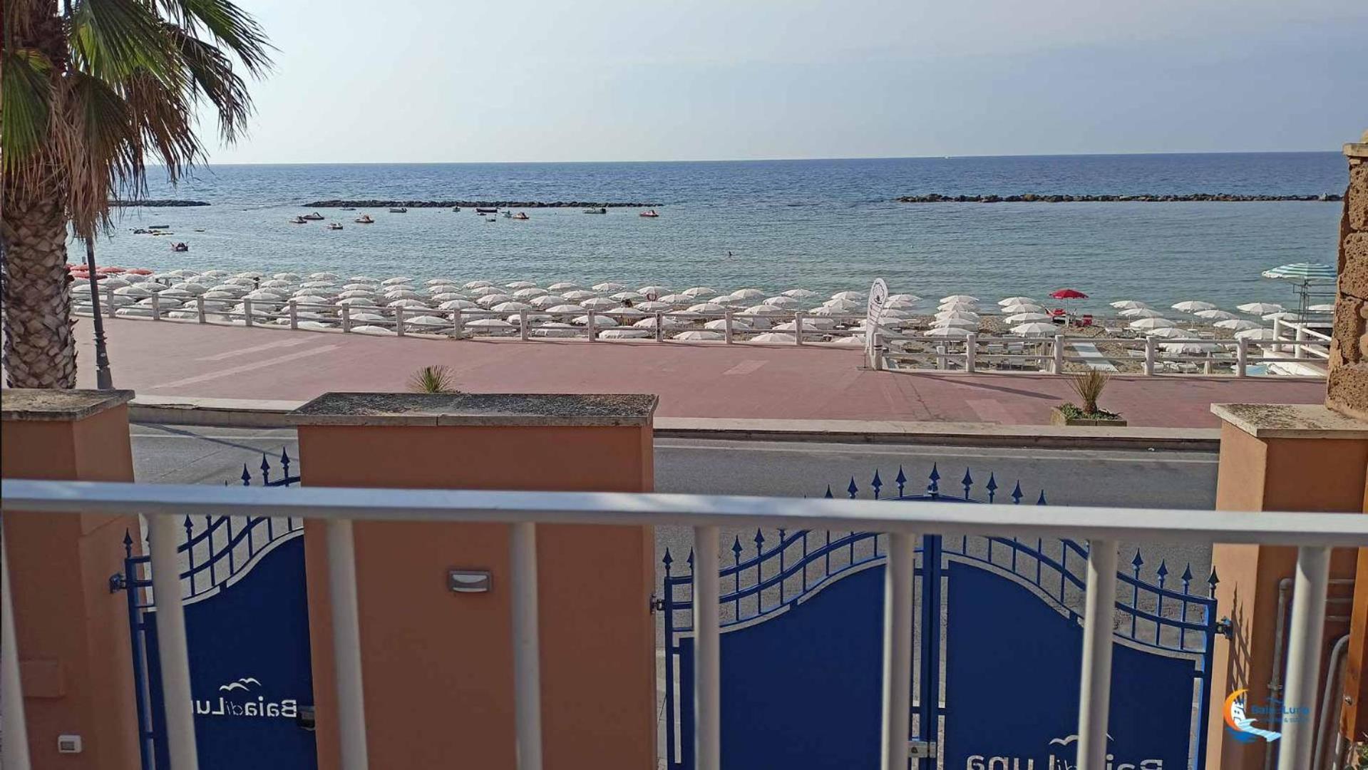 Baia Di Luna Santa Marinella Buitenkant foto